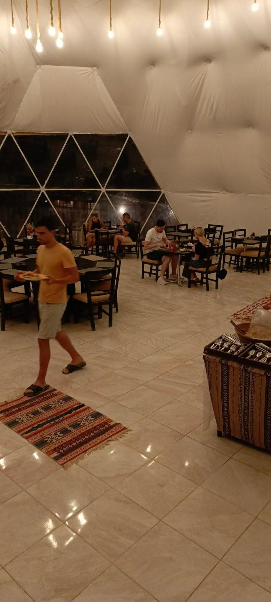 Titanic Camp Bed & Breakfast Wadi Rum Exterior photo